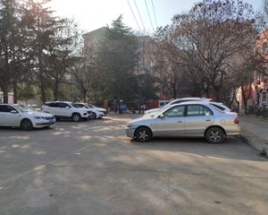 南昌路双气商品房总价低采光好可贷款实心卖