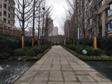 静安府东区 5室2厅 南 北