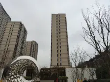 静安府东区 4室2厅 南 北