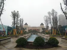 小区环境优美,交通便利,诚心出售