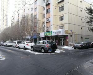 房子户型通透标户采光好地暖停车方便小区有幼儿园