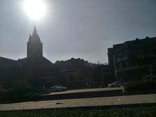 小区在4A风景区旁,内部环境优美,入则宁静出则繁华