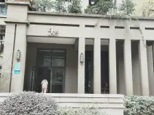 新上 中房千寻精装三房急售 住家装修