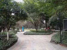 天玺 正看保利高尔夫球场 一览纵山小 龙湖物业