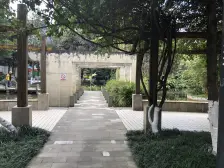 人和轻轨站小高层电梯3房,环境优美