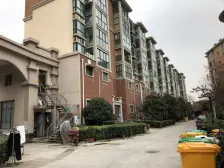 标准户型,多层洋房,采光好中间楼层 满五年