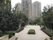 龙湖物业蔡家轻轨500米朝中庭拎包入住