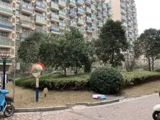 70年大产权,朝南小户型,满五年 看房有钥匙