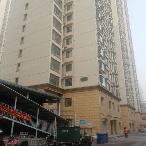 谈固国瑞城2室2厅1卫南北朝向2500.00元/月出租