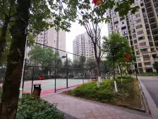 中昂星汇公寓 4室2厅 东南