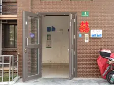 此房为动迁所得,税费少。业主诚心出售,看房方便