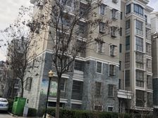 河畔花城,两室一厅,户型方正,采光充足