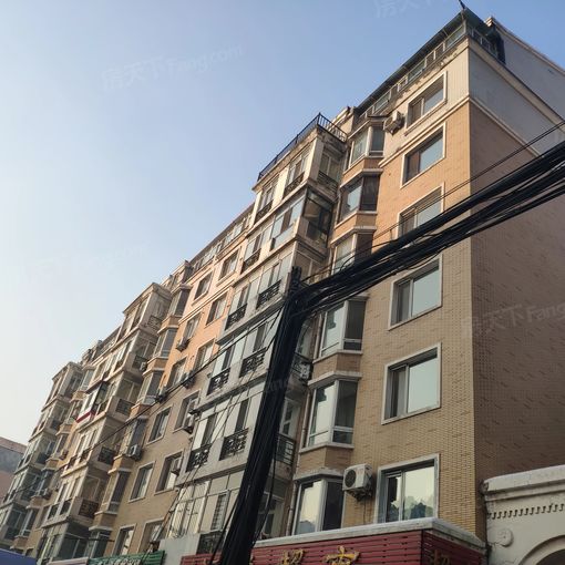 珠江嘉园3室1厅1卫南北朝向2500.00元/月出租