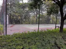 地铁站楼上,精装三房,诚心出售