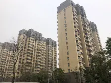 精装房,离地铁近,楼层视野好,领包入住