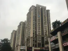 花溪轻轨站 电梯顶跃双露台 楼龄新 居家安静 配套完善