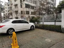 此房满五年 2楼 全明户型 配套齐全 诚心出售