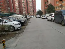 中鼎花园,4号线7号线张家村站,毛坯三房,可自由装修