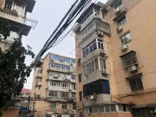 中间楼层,全明户型, 满五年, 户型正气,看房方便