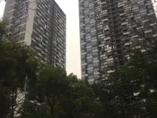 南坪万达广场协信城看中庭中高楼层