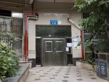 房子满两年。中间楼层,视野无遮挡。采光好