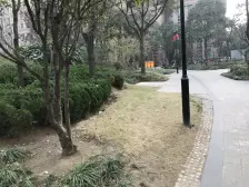 店长推荐:高铁站地铁口 精装自住三房 三开间朝南