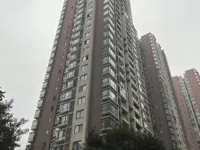 10号+环线双轻轨精装修三房带+空中露台 +诚心出售