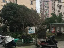 2000年房龄、一梯两户、得房高,边套三房