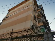 济大路单位宿舍 上下两层358平米 带小院230平米