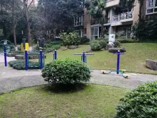 满五年 精装洋房 保持新 带露台带楼顶花园