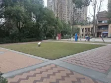 小区环境优美,双轻轨出行便利,绿化覆盖率60%