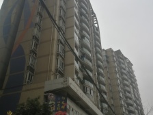 2号线轨道房 带外阳台 朝中庭 安静 适合住家 租金抵月供