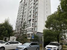 精装修07年商品房停车不紧张有地下停车库