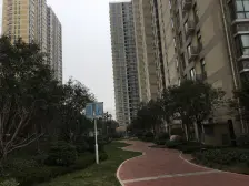 开祥御龙城一楼南向一居室位置好老人住或做生意都合适