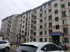 户型方正,位置楼层好,02年现浇房,看房随时