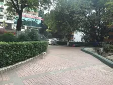 商圈内+地段好+总价低+楼层好+户型方正+交通方便