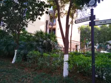 西区 中航翡翠城高层四房