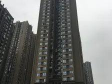 冉家坝 龙湖紫都城三房160万