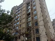 长生桥轻轨站长桥左岸正规三房双卫出售。