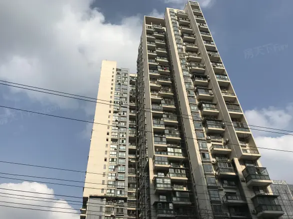 上行汇锦