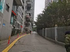 南滨路正规小户型,配套齐全,交通方便