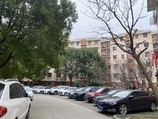 采光充足,配套完善,小区中心位置,交通便利