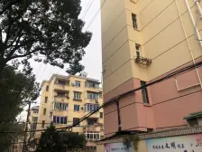 此房满五,采光好,近海景近地铁,配套设施齐全。