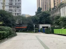 陈家坪轻轨环线站台500米,大川国际,拎包入住。