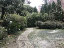 楼层二楼,看房方便,看中可以谈