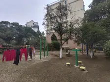 梦里水乡荷园 南北通透,采光好 装修好,环镜优美 视野好,诚心出售