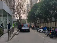 盛世年华68平 中间楼栋 错过拍大腿 !!!!