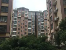 电梯房,2梯4户,双地铁口,好楼层好位置