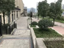 :联排别墅+前后花园十屋顶花园+加双车位+果蔬自由