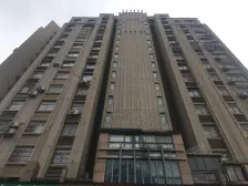 :固定车位:410个 物业费:0.8—2元每平